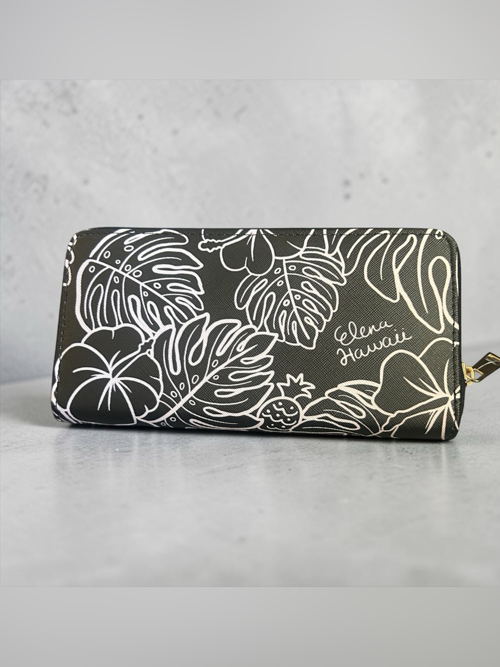 Elena Hawaii Large Zip Around Continental Wristlet Wallet NWT Black Tropical